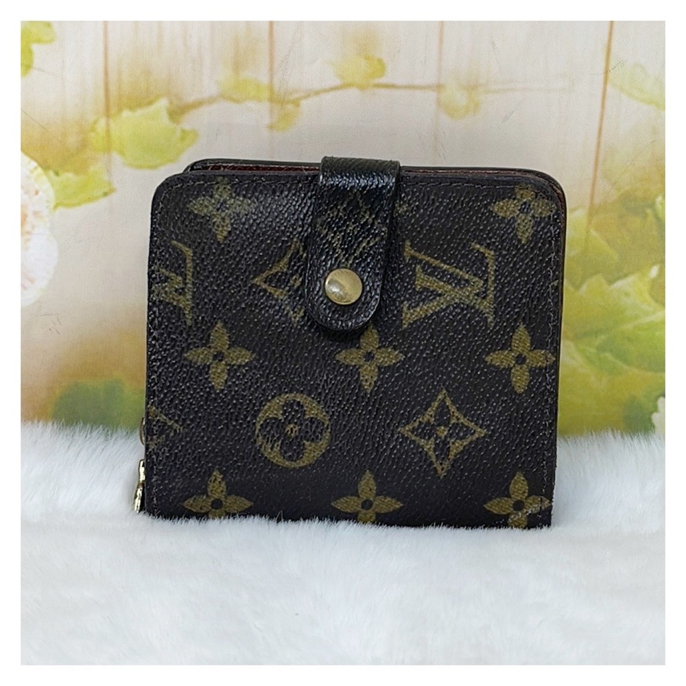 Authentic Louis Vuitton Trifold Wallet